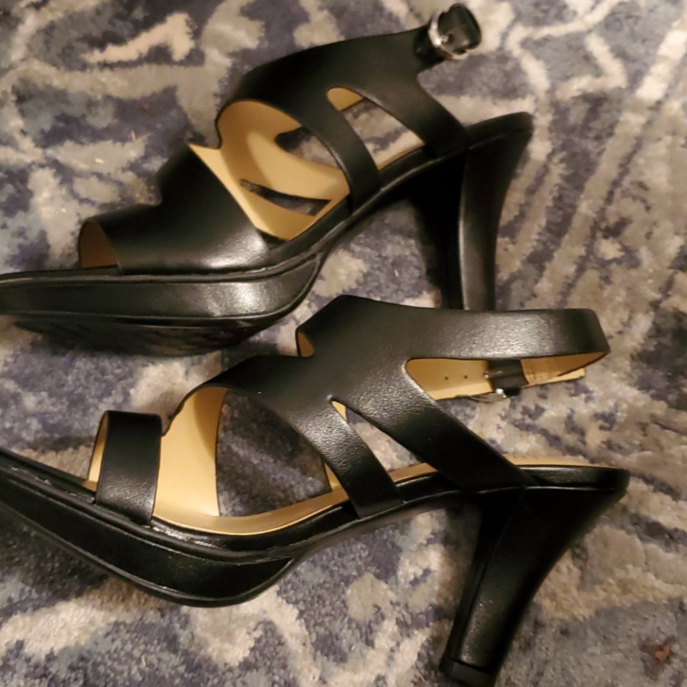 Naturalizer Black and White Cutout Block Heel Sandals